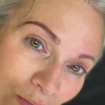 microbladed eyebrows