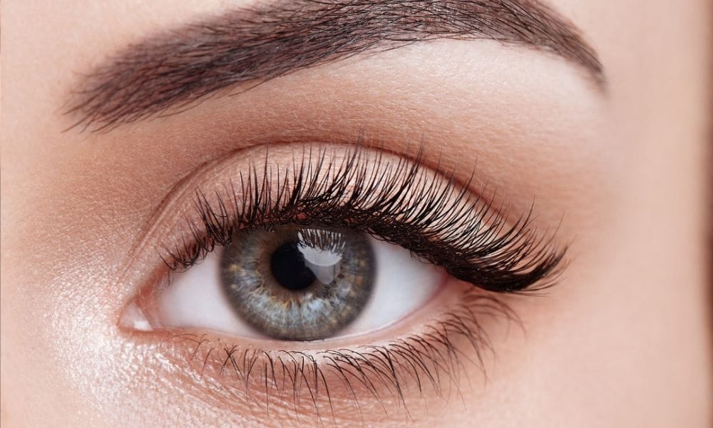Lash Extensions for Longer Lasting Results
